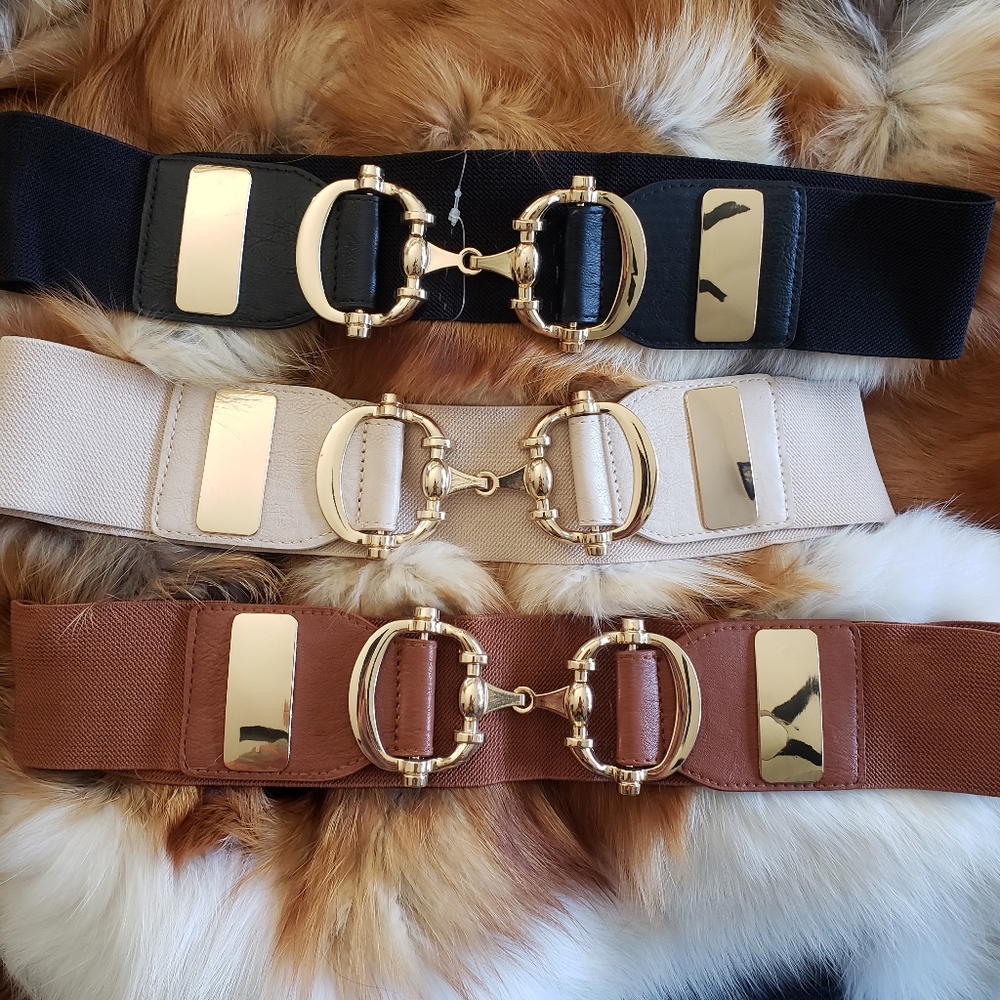 NWOT - Stretch Belt Faux Leather Gold tone